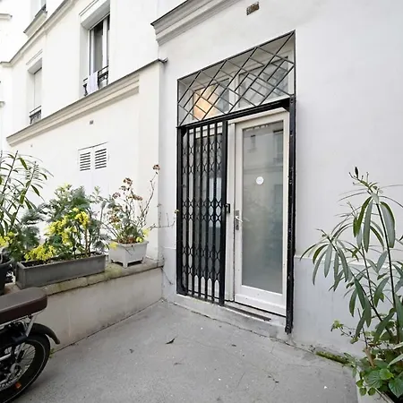 Lovely Studio In Beautiful Montmarte Area * Paris